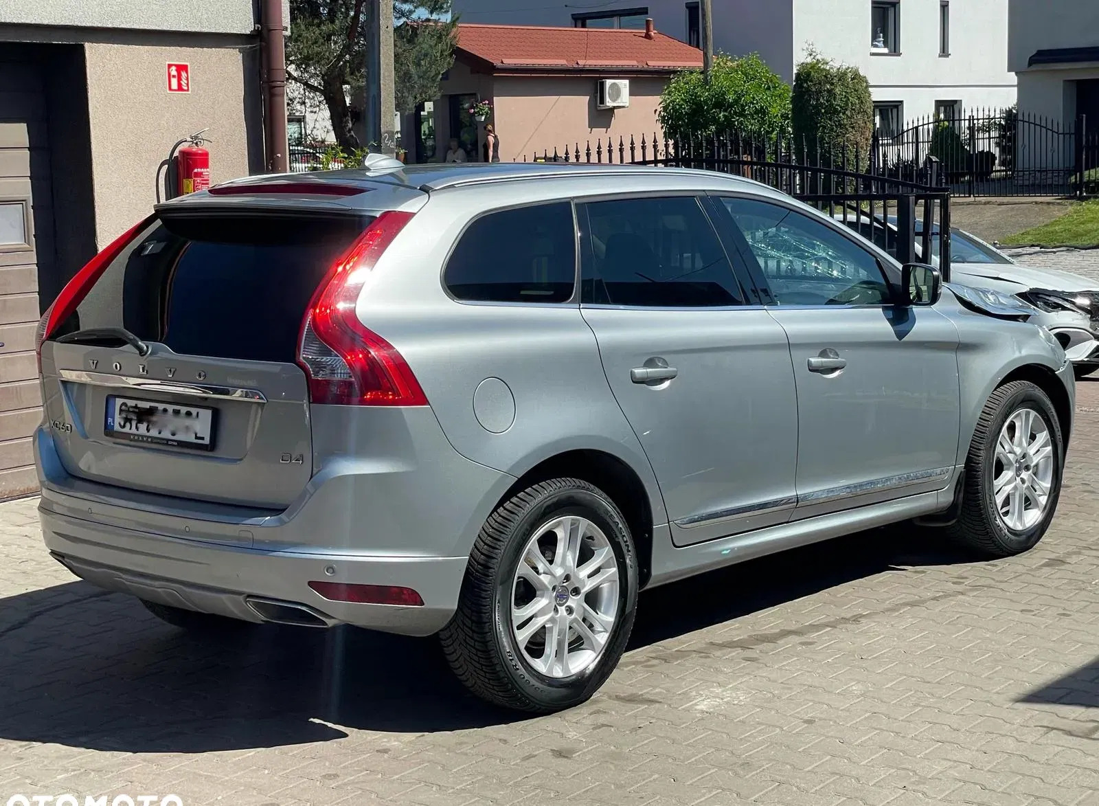 śląskie Volvo XC 60 cena 43900 przebieg: 153000, rok produkcji 2016 z Tykocin